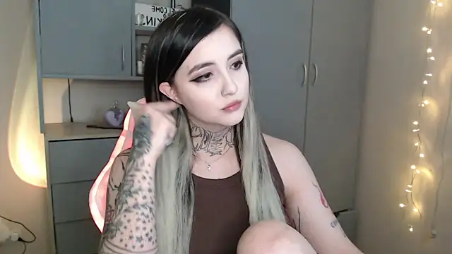 Rin Tozier online show from 02-14-26, 11:45