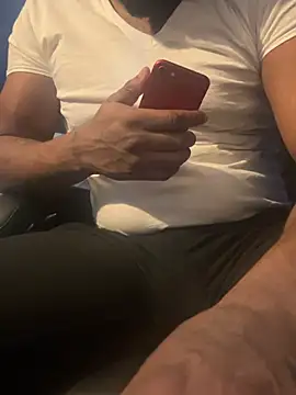 Snapshot of ineedthat11 chatting on 03-21-26, 08:34 ineedthat11 online show from 03-21-26, 08:34