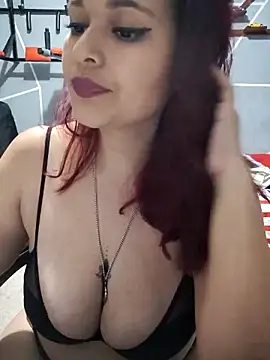 haffsa   online show from 04-21-26, 02:51