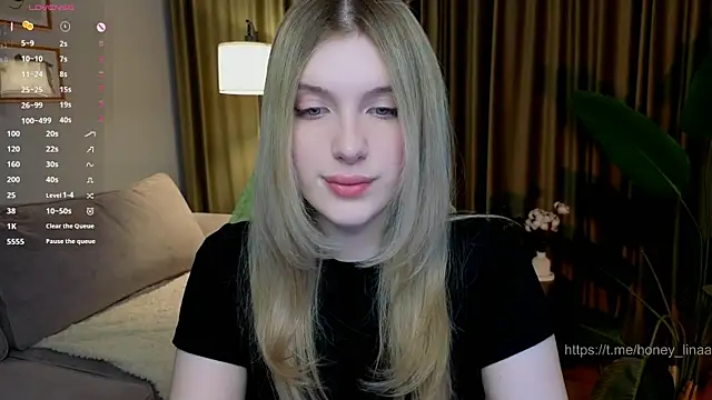 Snapshot of honey_kors chatting on 05-04-26, 04:47 honey kors online show from 05-04-26, 04:47