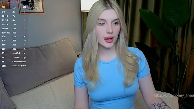 Snapshot of honey_kors chatting on 05-16-26, 08:07 honey kors online show from 05-16-26, 08:07