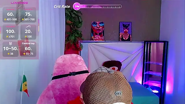 Top and bottom online show from 06-14-26, 02:24