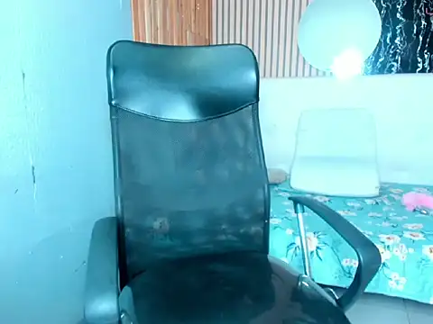 Jhoselinee online show from 02-20-26, 07:36