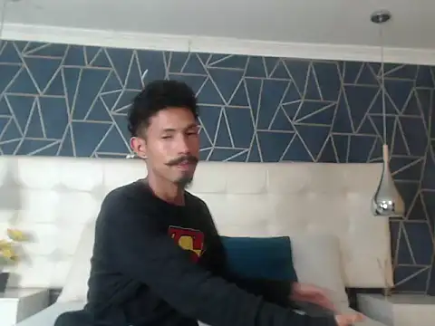 NoaahTylor online show from 02-14-26, 06:37