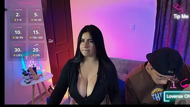 Snapshot of LATINLOVERS_1 chatting on 02-18-26, 05:42 LATINLOVERS 1 online show from 02-18-26, 05:42