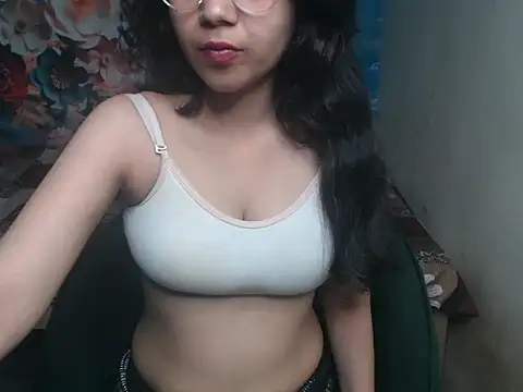 Snapshot of its-sarika01 chatting on 05-29-26, 05:49 its-sarika01 online show from 05-29-26, 05:49
