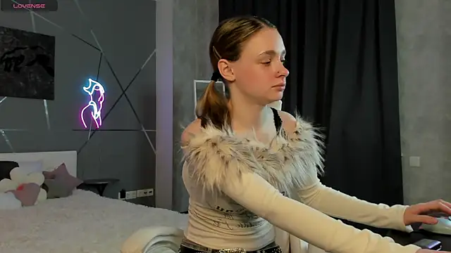 naomi reiss online show from 07-01-26, 01:40