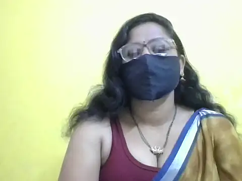 anu-reddyy online show from 04-12-26, 04:06