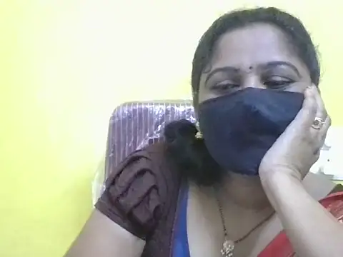 anu-reddyy online show from 06-22-26, 03:36
