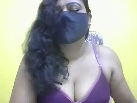 anu-reddyy online show from 07-19-26, 02:15