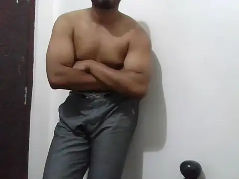 muscledad111 online show from 02-21-26, 05:14
