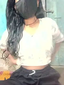 Desi Couple P online show from 05-28-26, 02:47