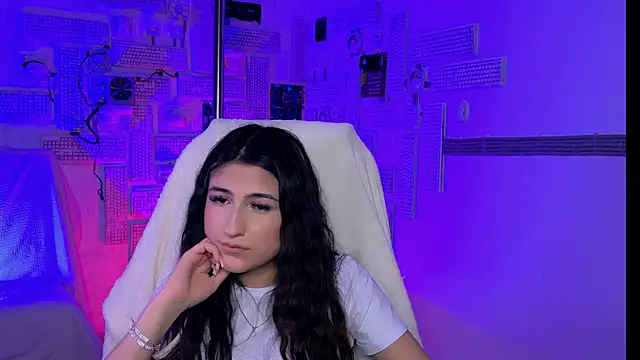 TerezaRobinson online show from 02-15-26, 08:27