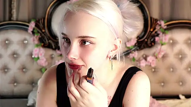 KirstinMcgeady online show from 04-21-26, 11:27