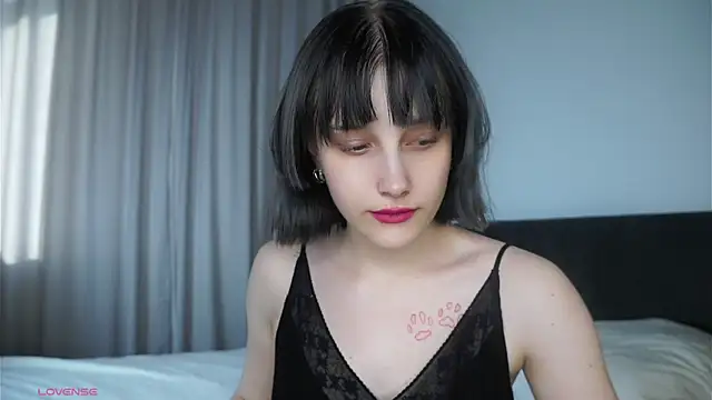 KirstinMcgeady online show from 07-18-26, 12:09