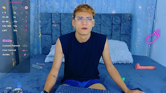 Snapshot of NicolasTorrez chatting on 04-28-26, 02:27 NicolasTorrez online show from 04-28-26, 02:27
