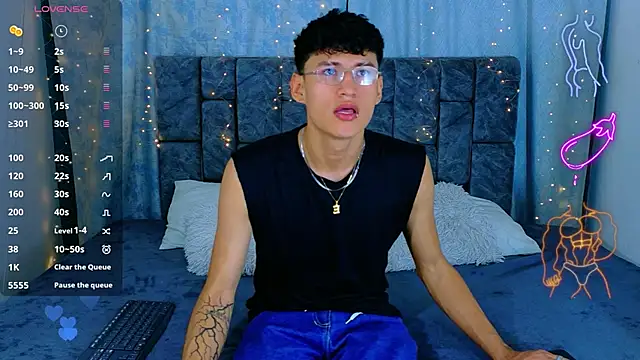 Snapshot of NicolasTorrez chatting on 06-05-26, 03:24 NicolasTorrez online show from 06-05-26, 03:24