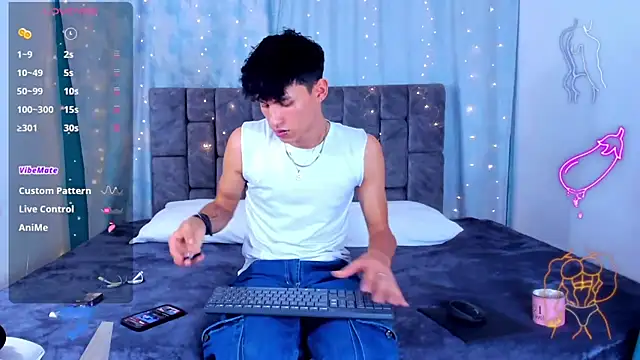 Snapshot of NicolasTorrez chatting on 06-19-26, 02:49 NicolasTorrez online show from 06-19-26, 02:49