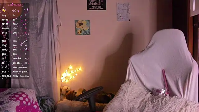 Snapshot of Hanna_Tm chatting on 02-26-26, 01:48 Hanna Tm online show from 02-26-26, 01:48