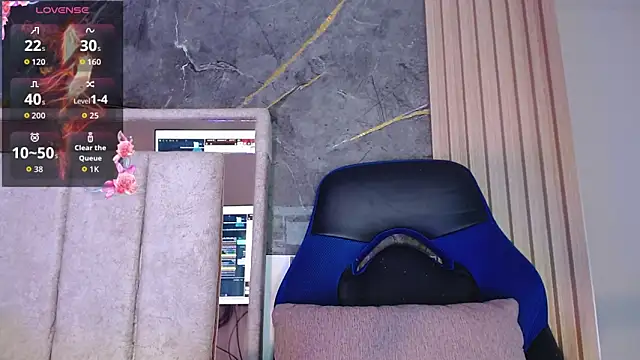 Snapshot of Hazumi_Tsu chatting on 05-01-26, 11:09 Hazumi Tsu online show from 05-01-26, 11:09
