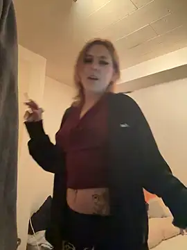 Milli-Kiss online show from 04-16-26, 07:14