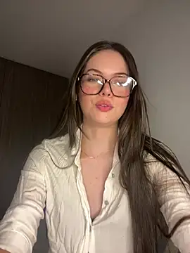 Snapshot of alyabelova chatting on 08-04-26, 01:53 alyabelova online show from 08-04-26, 01:53