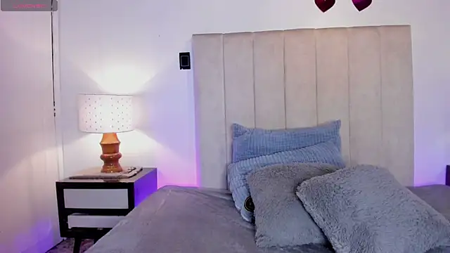 MissMilf  online show from 04-18-26, 07:40