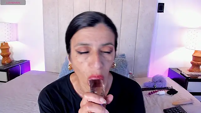 MissMilf  online show from 04-21-26, 01:42