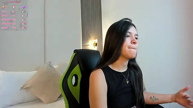 eva swan  online show from 04-06-26, 12:39