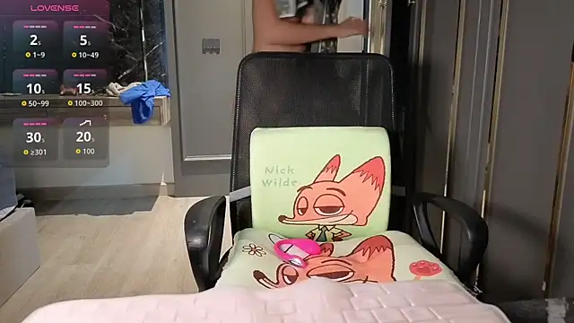 Alittleasaingirl online show from 03-09-26, 11:42