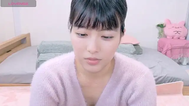 Somi-chan online show from 04-21-26, 10:12