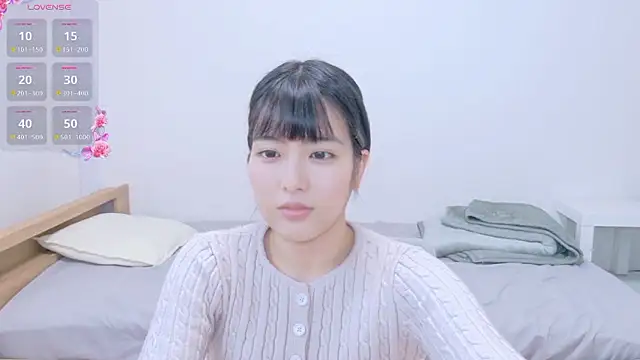 Somi-chan online show from 04-23-26, 10:12