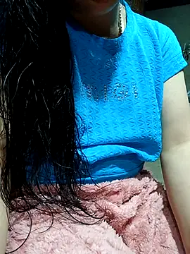 Snapshot of nelina_12345 chatting on 05-02-26, 01:27 nelina 12345 online show from 05-02-26, 01:27