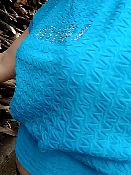 Snapshot of nelina_12345 chatting on 05-03-26, 03:23 nelina 12345 online show from 05-03-26, 03:23