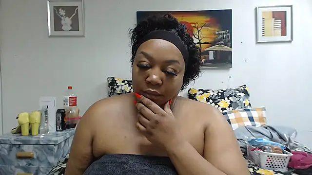 Snapshot of Queenxxxjesy chatting on 07-11-26, 01:52 Queenxxxjesy online show from 07-11-26, 01:52