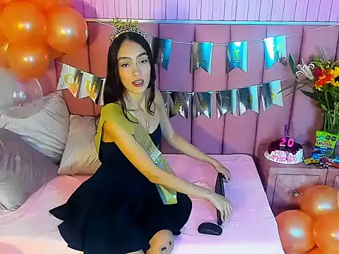 LolaWhite online show from 03-15-26, 05:24