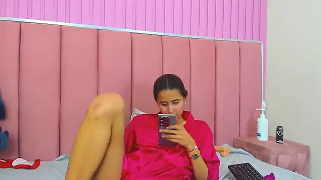 LolaWhite online show from 04-16-26, 11:55