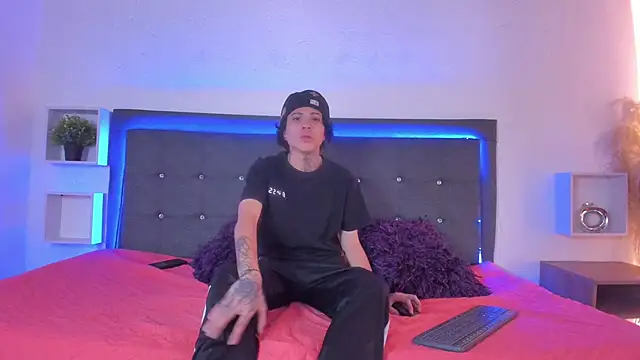 Ale cuzz online show from 03-18-26, 03:04