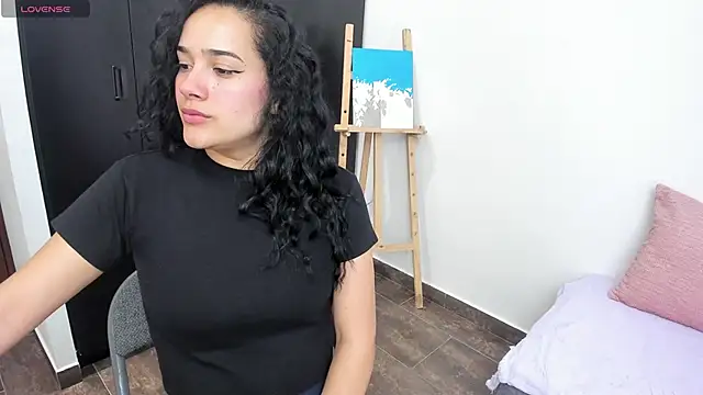 love kriss online show from 05-27-26, 07:00