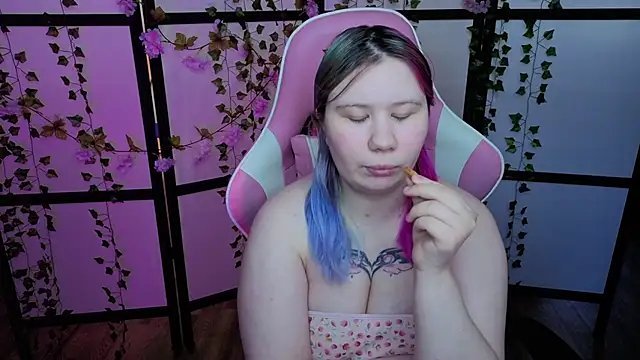 kitsune little online show from 05-31-26, 12:34