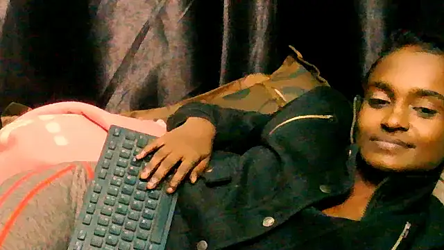 SassyXindian online show from 07-10-26, 03:00