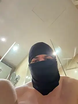 Snapshot of Spaindildoplay chatting on 02-17-26, 08:04 Spaindildoplay online show from 02-17-26, 08:04