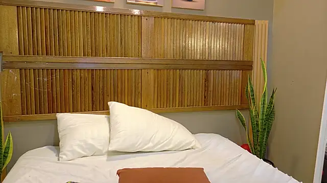 kaiawhite online show from 04-18-26, 07:58