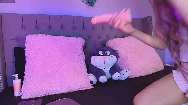 angelina honey  online show from 04-17-26, 03:42