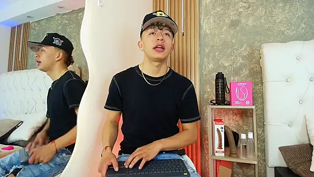 Dark Nico online show from 04-15-26, 03:46