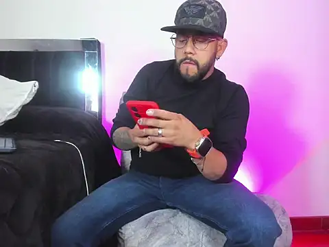 King bear 25 online show from 03-04-26, 02:06