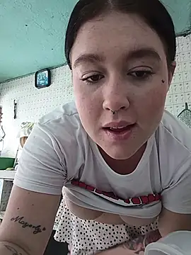 Snapshot of Freckless_ chatting on 08-09-26, 04:23 Freckless online show from 08-09-26, 04:23