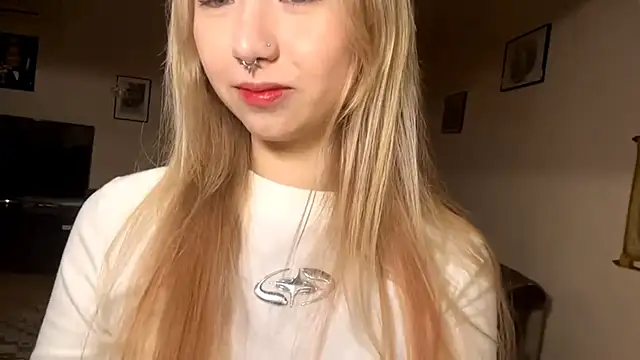 PinkTraible online show from 03-03-26, 11:49