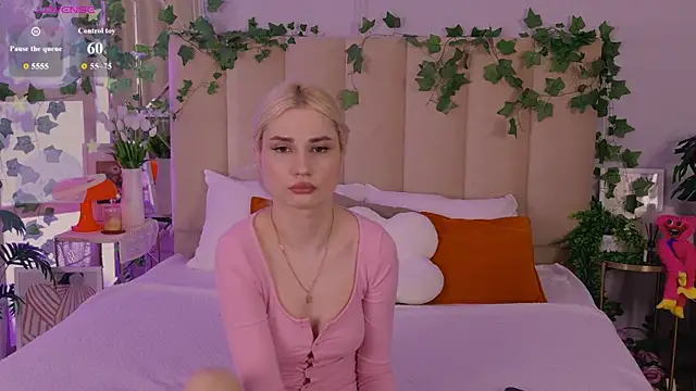 JadenLove  online show from 06-09-26, 05:13