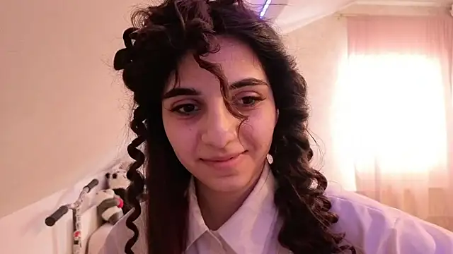 Blissmissataeses online show from 03-06-26, 08:11